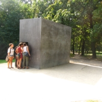 13448517-Berlin-Memorial-to-Homosexuals02.JPG