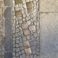 13448518-Berlin-Stolpersteine01.jpg